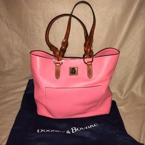 Dooney & Bourke Pebble Grain Pammy Tote